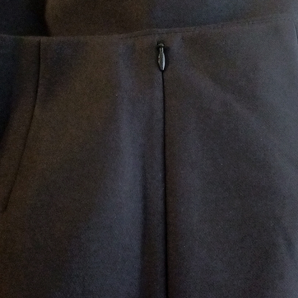Talbot's NWT Black Pencil Skirt-Size 10-Career Wear - Picture 3 of 9